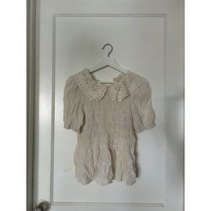 Large Mine brand white blouse with large peter pan collar